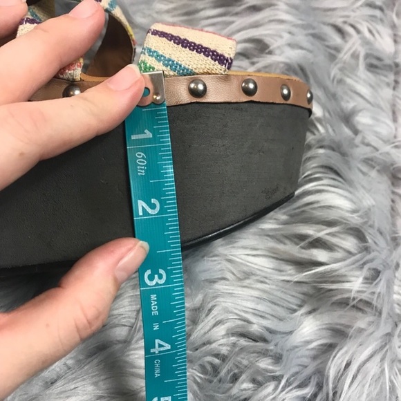 Striped Platform Sandals - Picture 6 of 7